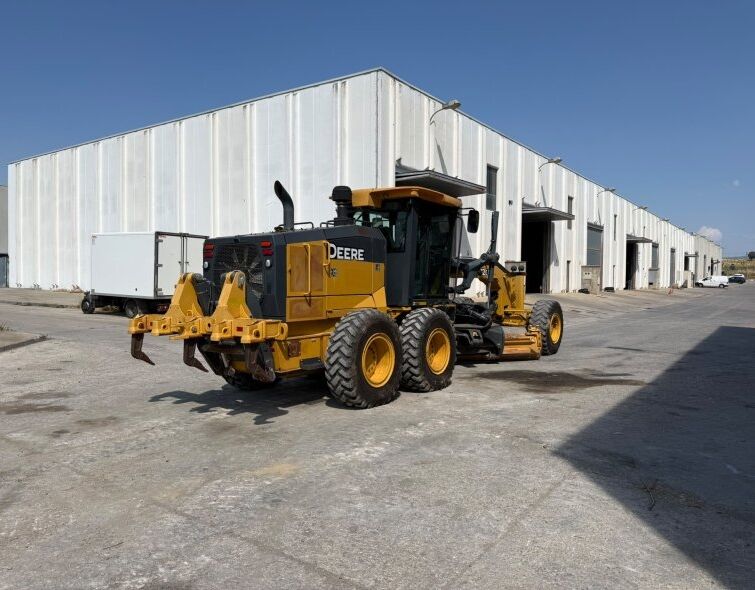 JOHN DEERE 772GP AWD **REGISTERED**